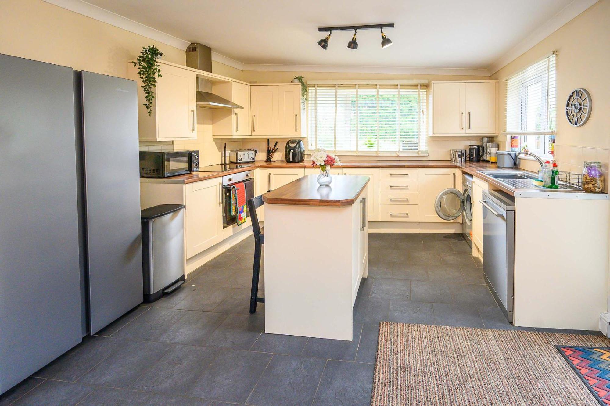 Llareggub Amazing House In Afan Forest With Breath-Taking Views By Staystaycations Port Talbot Exterior foto